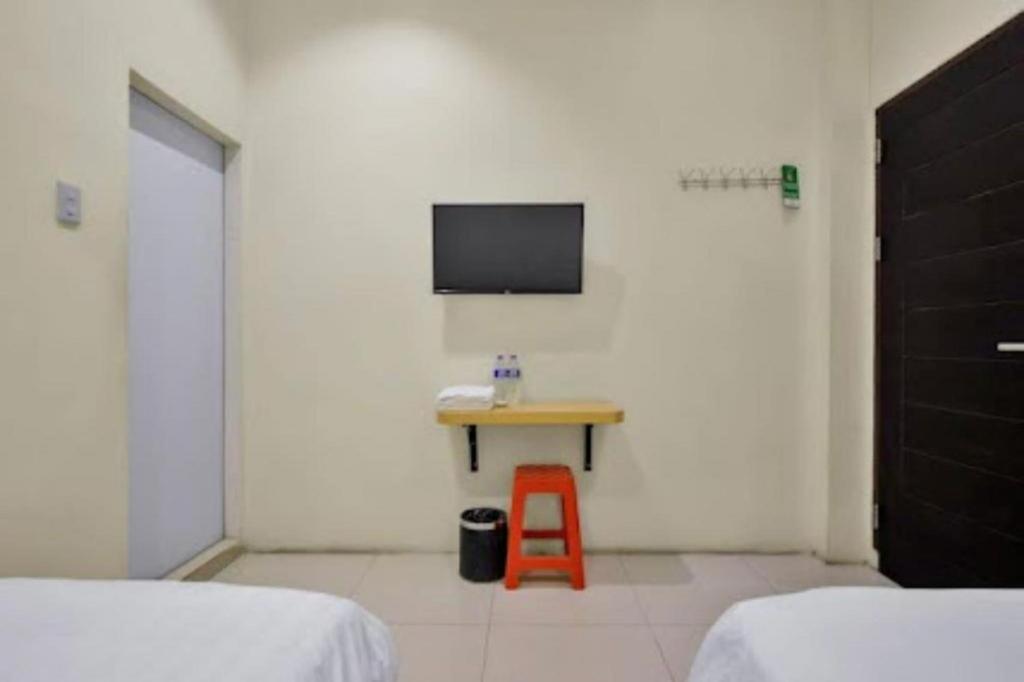 Oyo 92772 Losmen Diah Syariah Langsa Exterior foto